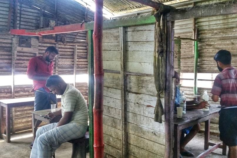 Alcohol in Alleppey: Local village toddy shop. Backpacking Kerala, India.