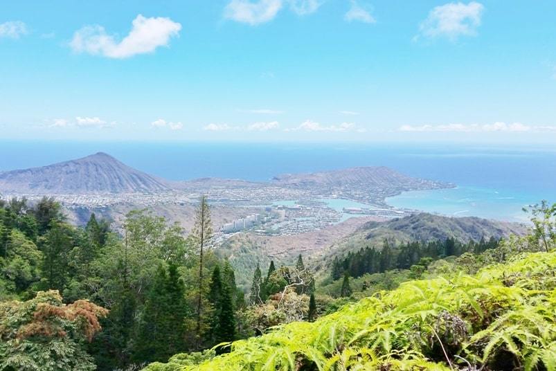 Best hikes in east Oahu Hawaii: Kuliouou Ridge Trail. Hiking trails on windward Oahu east side. Hawaii vacation ideas, tips.