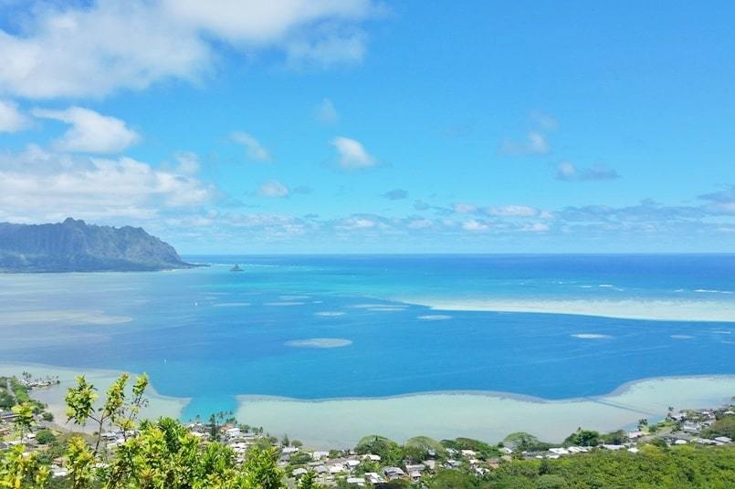 Best hikes in east Oahu Hawaii: Puu Maelieli Trail. Hiking trails on windward Oahu east side. Hawaii vacation ideas, tips.
