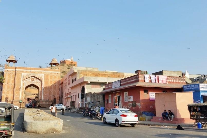 Monkey Temple Jaipur near Galta Gate uber in Jaipur. Backpacking Rajasthan, India
