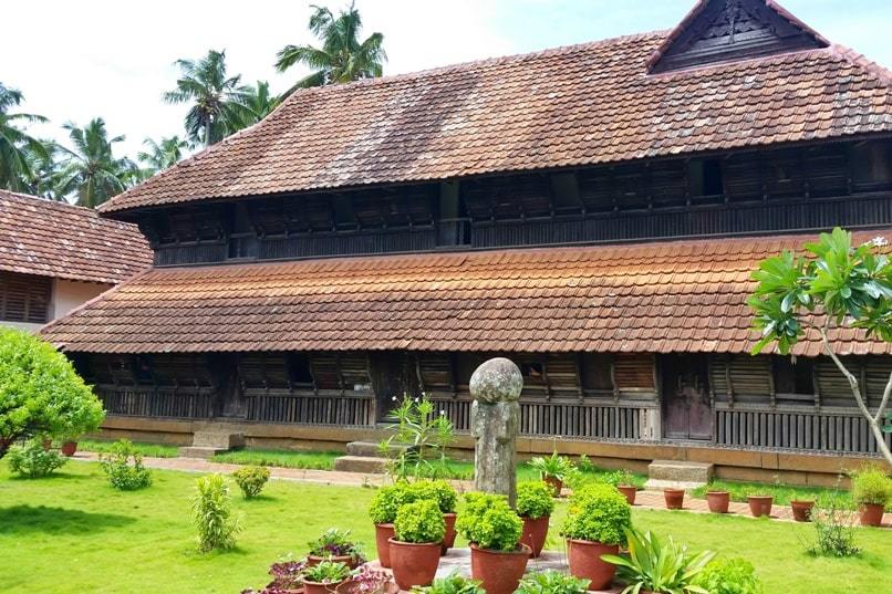 Kanyakumari to Varkala: Kanyakumari to Padmanabhapuram Palace. Backpacking Kerala, South India and Tamil Nadu