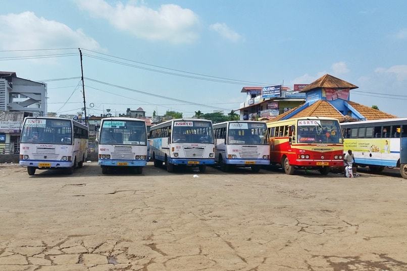 Kottayam to Munnar bus: Kottayam bus station. Backpacking Kerala India