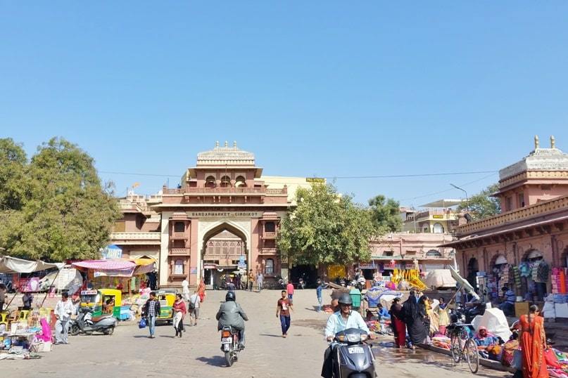 Jodhpur omelette shop: Sardar Market. Best places to visit in Jodhpur. Backpacking Rajasthan, India