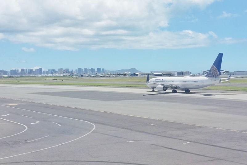 Worst time to visit Hawaii: When are cheapest flights to Hawaii. Maui, Kauai, Oahu, Big Island.