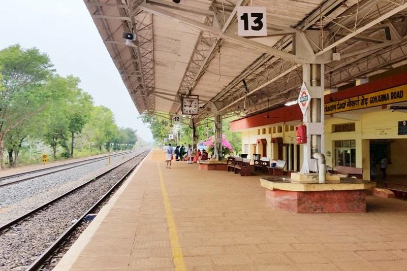 Gokarna train station to bus stand. gokarna road railway station exit. Backpacking South India