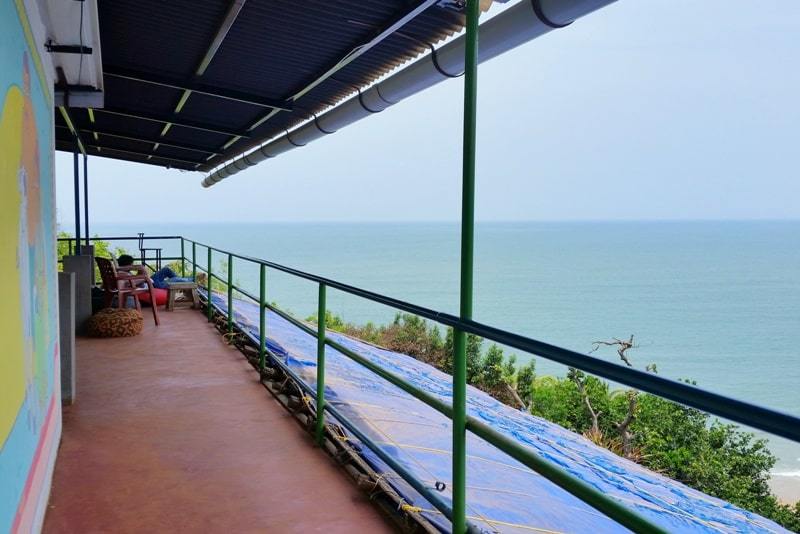 Gokarna train station to bus stand: How to get from Gokarna bus station to Zostel Gokarna hostel or hostelavie gokarna. how much. Backpacking South India