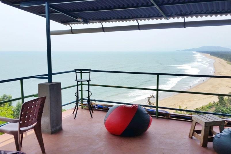 Gokarna train station to bus stand: How to get from Gokarna bus station to Zostel Gokarna hostel or hostelavie gokarna. how much. Backpacking South India